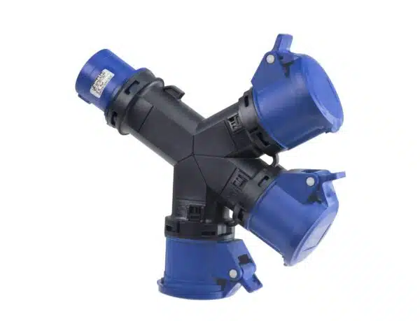 Adaptateur triple industriel 2p+t 15006 famatel â€“ Image 1