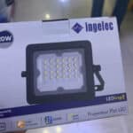 PROJECTUR PLAT 20W IP65 NOIR LUM JA/PR2LED02J