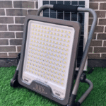 PROJECTEUR SOLAIRE RECHRGBLE MOBILE DD009S