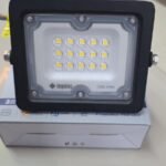 %PROJECTEUR PLAT 10W IP65 NOIR LUM BL/PR2LED010